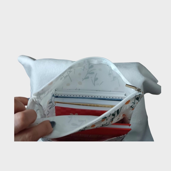 Heather Gray Floral Book Sleeve - Picture 6 of 6